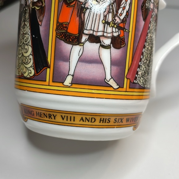 Sadler’s King Henry VIII (8th) and his Six (6) Wives Tea Cup - Picture 12 of 16